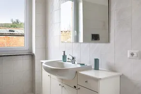 Appartamento 'Casa Vacanze Nada' con terrazza privata, Wi-Fi e aria condizionata - Image 2