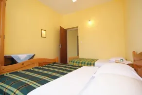 One bedroom apartment with terrace and sea view Starigrad, Paklenica (A-6623-e) - Image 3