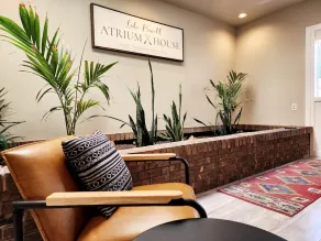 Atrium Zen House @ Lake Powell+ Lots of Boat Parking + Pet Friendly + Sleeps 10 - Image 5