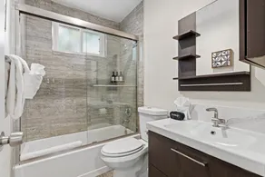 La Jolla Dream! Amazing Location - Large Patio, Fire Pit and Parking! - Image 5