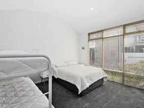 Tasteful Townhouse - Image 5