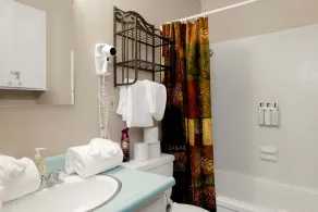 Avalon Hide Out Retreat by Big Bear Vacations - Image 3