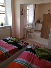 Double room with kitchen area - Image 4