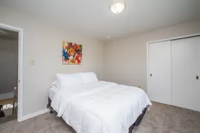 ⭐️Newly Renovated Perfect 4 Business and Leisure $5 Express to Steeler Game - Image 3