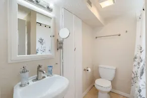 The Couple’s Paradise, Close to Downtown, Salt-Water Pool - Image 2