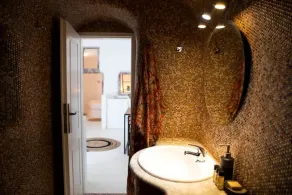 Assyrtiko by A Terre Cave Villas - Image 3