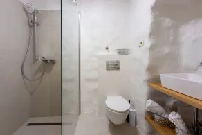 Renovated old stone house of exceptional architecture-3,8 km from the sea be ach - Image 3