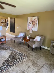 Lake Front Home. Private stairs to private beach and bay. upscale 5 bedroom home - Image 2