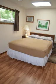 ** VÅRKORT!** (Se beskrivning) Ett sovrum stuga med privat strand! - Image 5