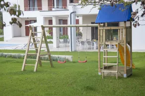 Nuova villa moderna con grande piscina privata in zona tranquilla - Image 3