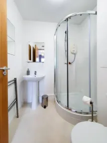 Hilton Wynd Apartment, Rosyth M90 near Edinburgh - Image 3