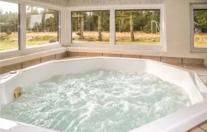 Beautiful Home In Oksbøl With Sauna - Image 3