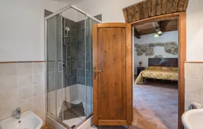 Hermosa casa de 1 dormitorio en. - Image 3