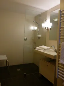 Fewo für 2-5 Pers. über 2 Etagen mit 3 Schlafzimmern, TV und Balkon,Du/WC - Image 2