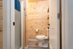 Lake Winnipeg All Season Cozy Cottage with Outdoor Cedar Sauna - Image 4
