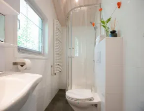 Beautiful Lodge With Dishwasher, Located on a Holiday Park in Brabant - Image 4