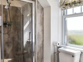 4 bedroom accommodation in Annan - Image 3