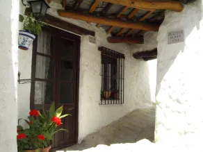 Häuschen in kleinem malerischem Bergdorf in den Alpujarras - Image 5