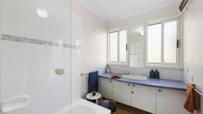 Bella Airey's - WIFI & Pet Friendly - Image 3