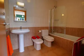 Casa Verity - Four Bedroom Villa, Sleeps 6 - Image 2