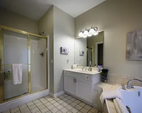 Galena's Premier Lakeview 6 BR/5.5 BA Executive Home; Can rent as 4, 5 or 6 BR - Image 4
