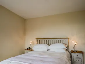 THE CABIN, romantic, character holiday cottage in Dunvegan - Image 5