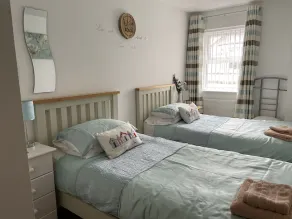Seaways,  in Sandown,for a great relaxing holiday, Family friendly, free parking - Image 5