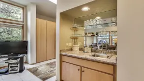 The Ridge at Sunriver - Condo #6 - Access provided to S.H.A.R.C. Aquatics Park. Only condos next door to S.H.A.R.C. Two minute walk to S.H.A.R.C. Facility. Private Ridge HOA Pool and Year Round Hot Tub Too! Includes 4 bikes. - Image 2