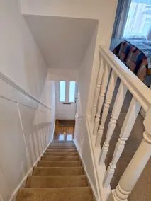 Fantastic Large Room with  free parking - Image 2