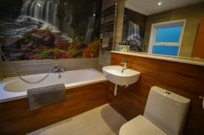 Waterfall Lodge - Image 4