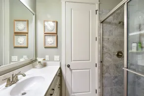Beautiful 3 bed - 3 bath home located in Village Oaks - Image 4