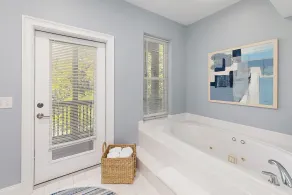 Coastal Crush: 4BR Getaway | Walk to Beach, Dining & Village Nearby - Image 5