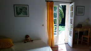 280 M² property, 5 bedrooms, sleeps 12, air-conditioned, 7000 M2 of flat land - Image 2