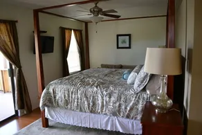 North East Foothills, 4 Bedroom, Sunset Views - Image 4