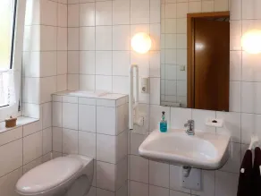 Dejlig lejlighed i villa for 8 personer med WIFI, TV, terrasse og kæledyr tilladt - Image 3