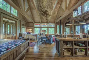 TREE HOUSE on Little Peak Creek Farm! - Image 5