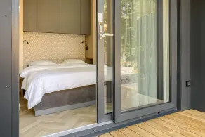 Chalet with 2 bedroom and a terrace - Image 4