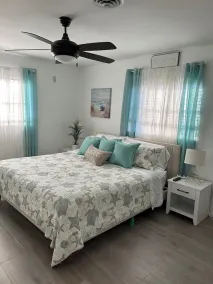 Barefoot Dreams 2 Bed 2 Bath Private Pool Home - Fenced In Yard -10 min to beach - Image 5
