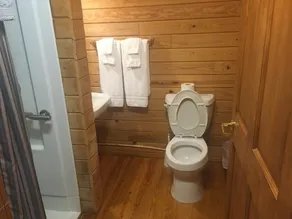 Cozy cabin hideaway #3 - Image 2