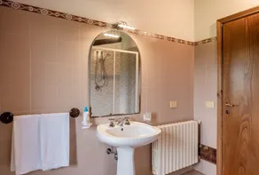 Apartment 'Lo Stornello' with Shared Pool, Wi-Fi and Air Conditioning - Image 5