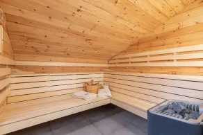 Spacious 140 sqm loft with sauna and roof terrace - Image 3