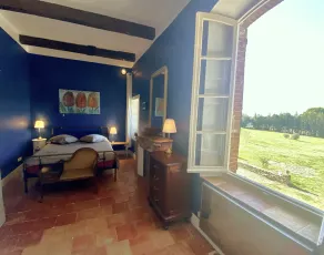 Jolie Maison de Campagne Avec Grande Piscine et Terrain de Tennis - Image 3