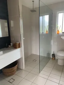 Coastal Luxe self contained studio located meters from Emerald Beach - Image 3