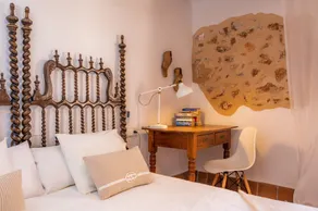 Agroturismo \"Llevant\" con Wi-Fi, terrazza, piscina e giardino condivisi tra 5 proprietà - Image 5