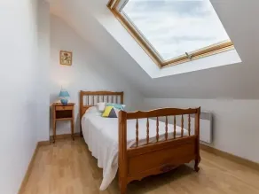 Charming Renovated Cottage Near Salterns, Close to Beach, Garden, Baby-Friendly, Sleeps 5 - Image 5