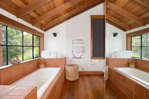 Estate Above the Clouds - Image 5