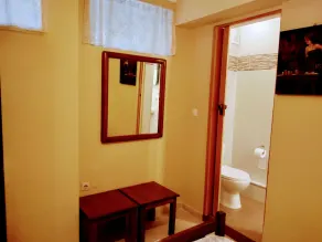 Retro Beach House - Image 5