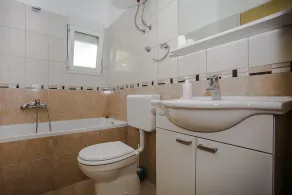 Apartment Krsticevic A2 - directly on the beach - Image 3
