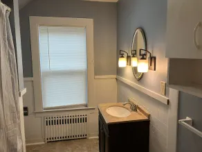 2-Bedroom Apt Sleeps 7! - 1/4 mile to Beach! - Image 4