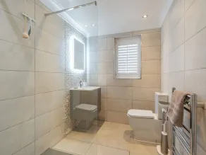 3 bedroom accommodation in Rhyl and Prestatyn - Image 2